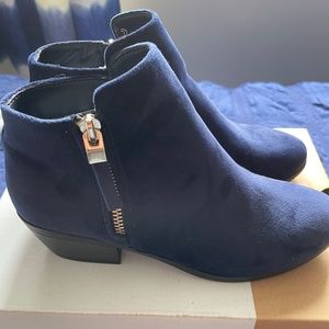 Ladies Boots- Call It Spring (Gunson) 6